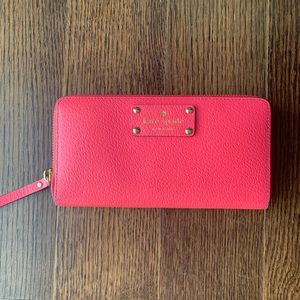 Kate Spade zip around wallet